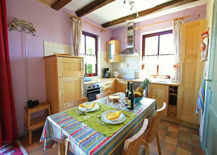 Cozy In 別荘 バストーニュ